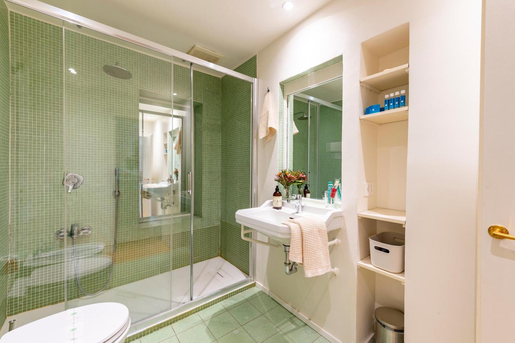 Large & Comfy - A Few Steps From The Duomo * Milan
